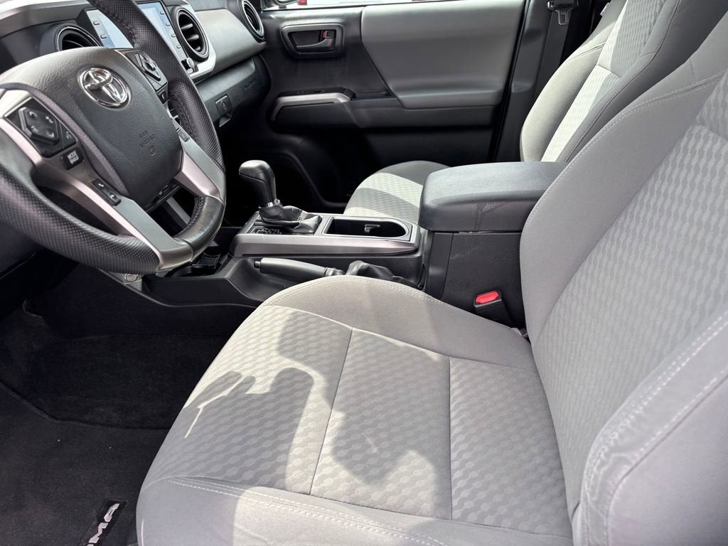 2022 Toyota Tacoma 2WD SR5