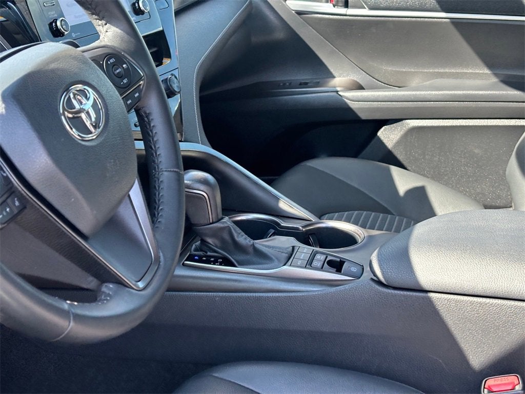 2023 Toyota Camry Hybrid SE