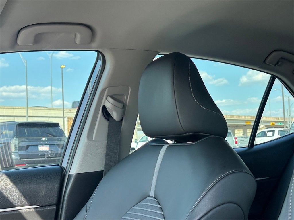 2023 Toyota Camry Hybrid SE