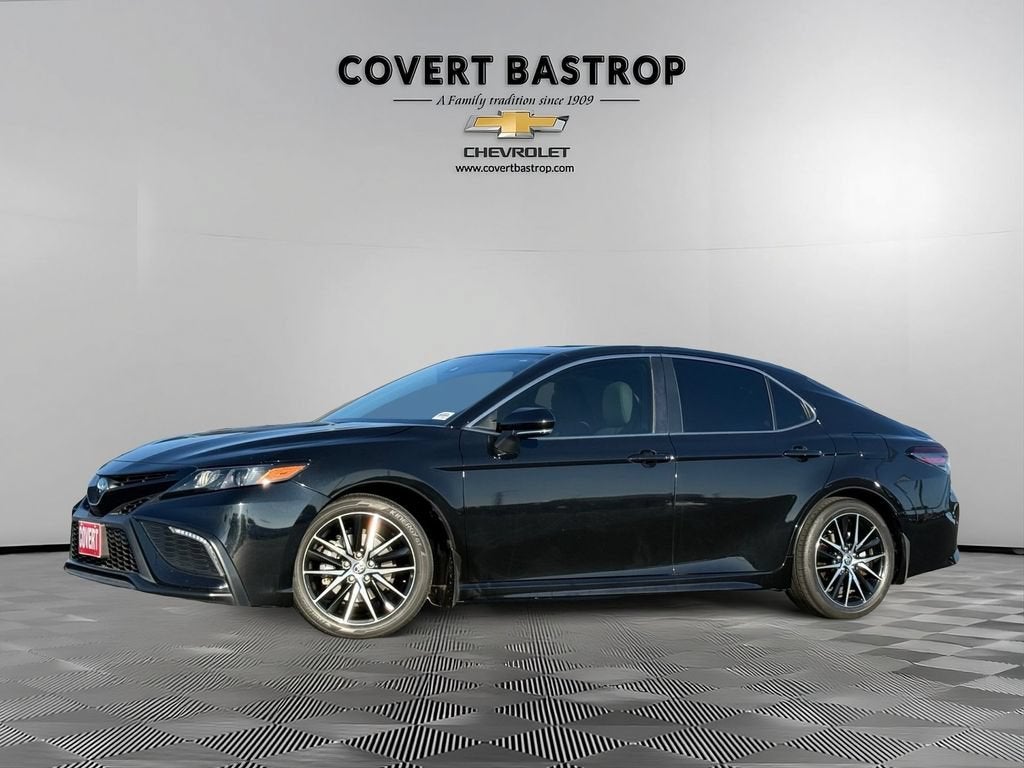 2024 Toyota Camry Hybrid SE