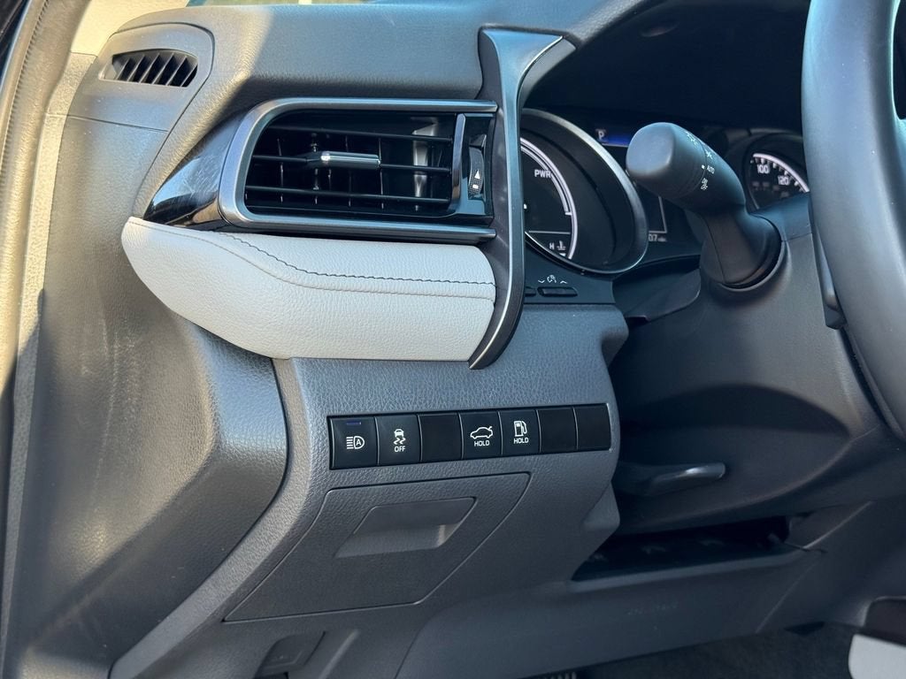 2024 Toyota Camry Hybrid SE
