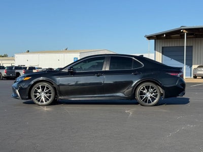 2024 Toyota Camry Hybrid SE