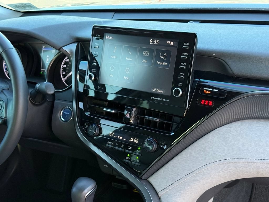 2024 Toyota Camry Hybrid SE