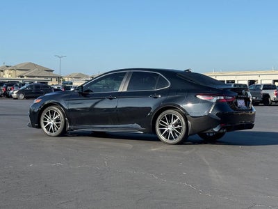 2024 Toyota Camry Hybrid SE