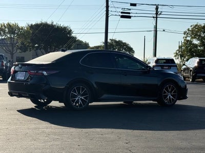 2024 Toyota Camry Hybrid SE