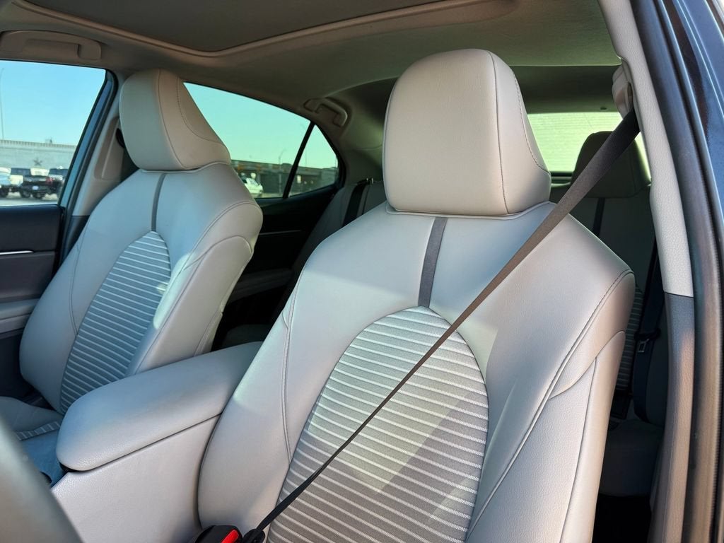 2024 Toyota Camry Hybrid SE