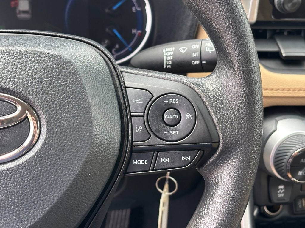 2025 Toyota RAV4 Hybrid LE