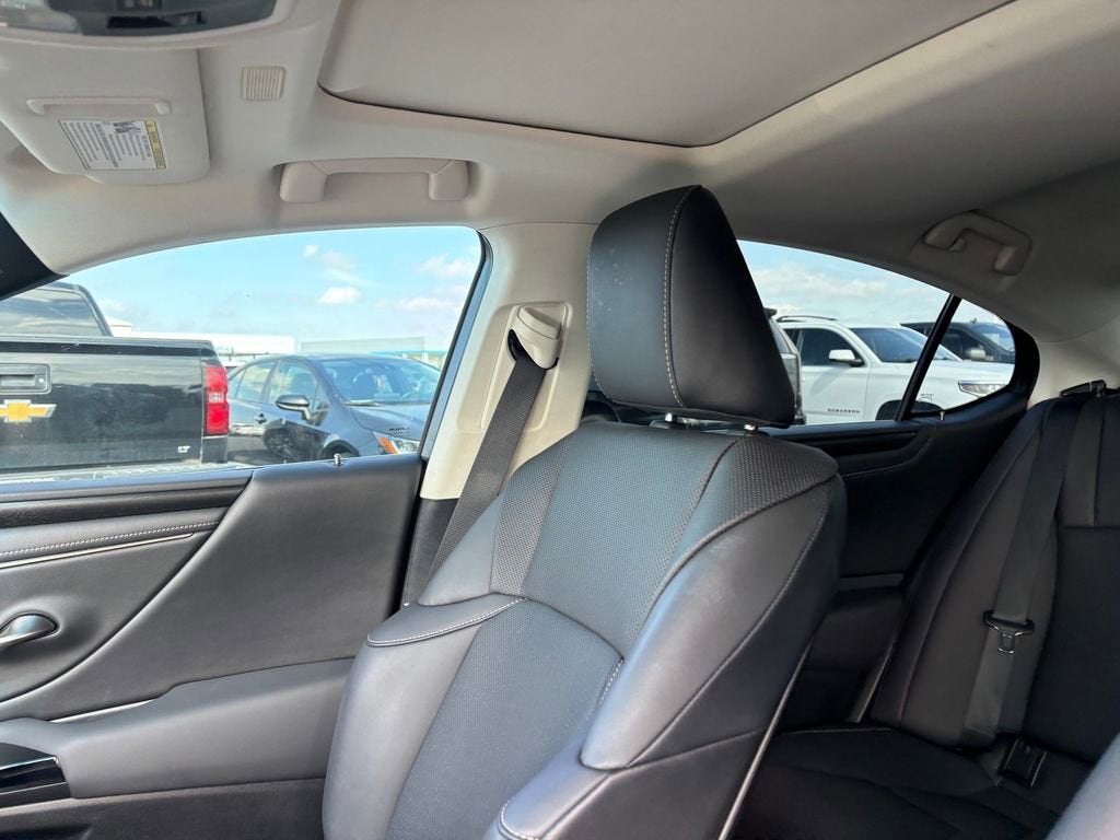 2022 Lexus ES ES 350