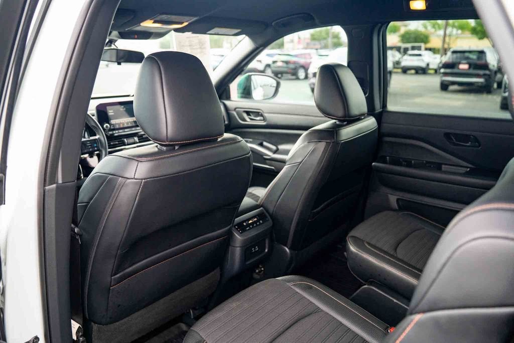 2024 Nissan Pathfinder Rock Creek 4WD