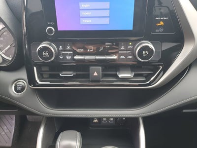 2025 Toyota Highlander LE