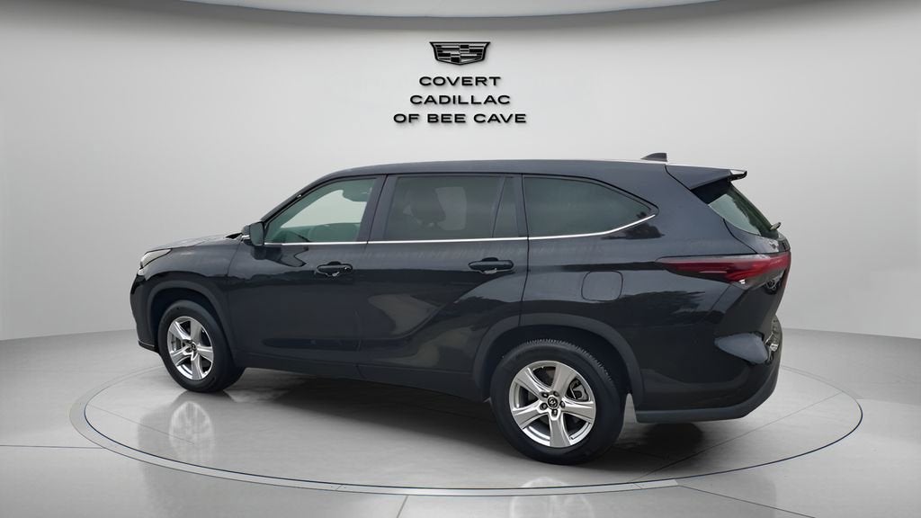 2025 Toyota Highlander LE