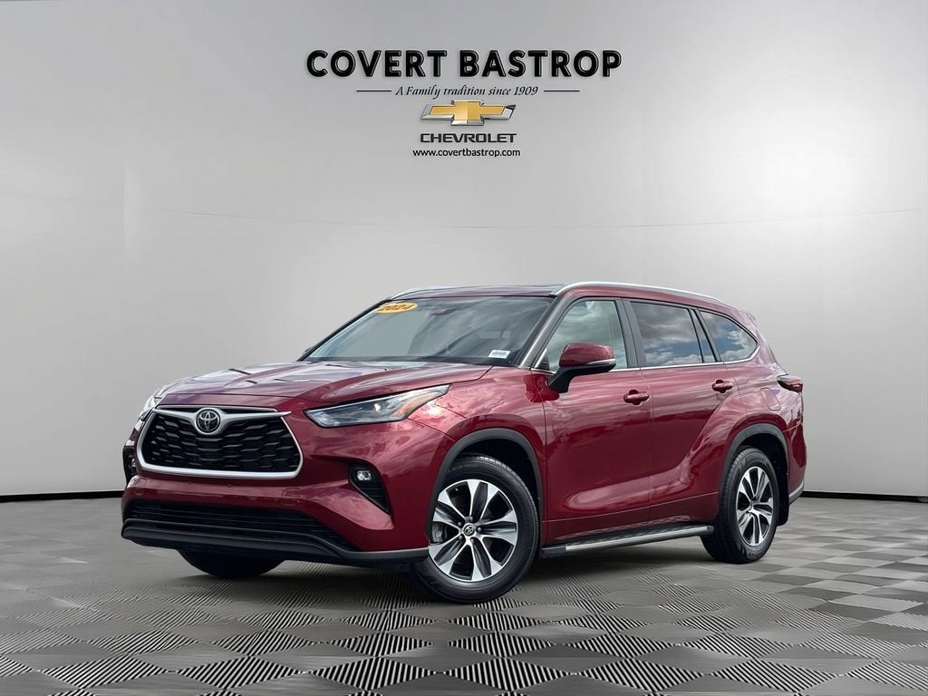 2024 Toyota Highlander LE