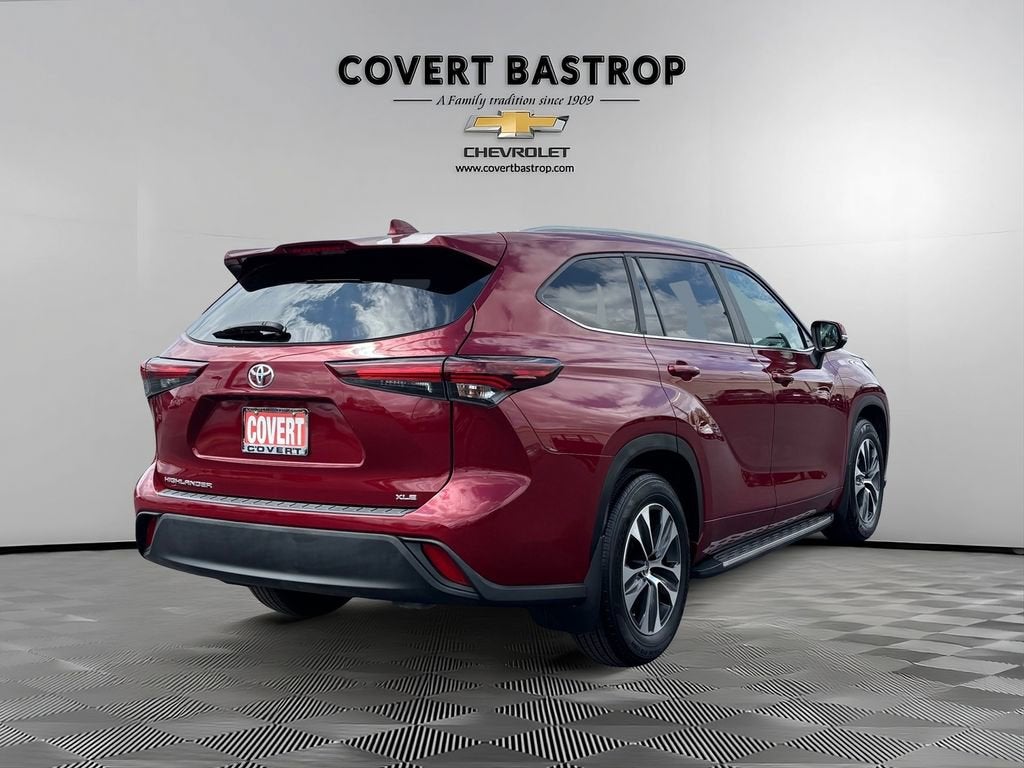 2024 Toyota Highlander LE