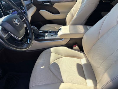 2021 Toyota Highlander Limited
