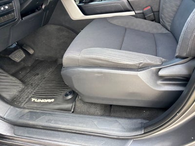 2022 Toyota Tundra 4WD SR5