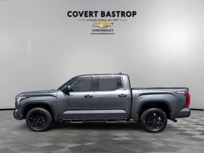 2022 Toyota Tundra 4WD SR5