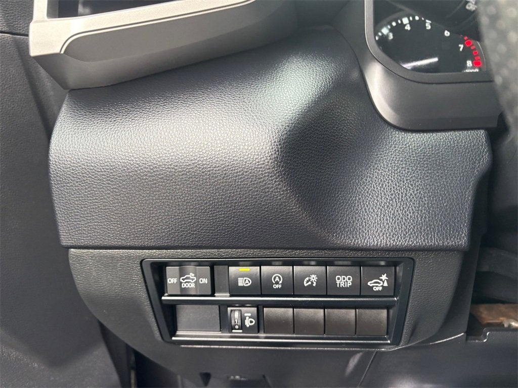 2023 Toyota Tundra 4WD SR5