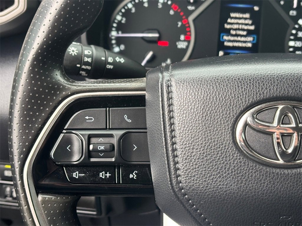 2023 Toyota Tundra 4WD SR5