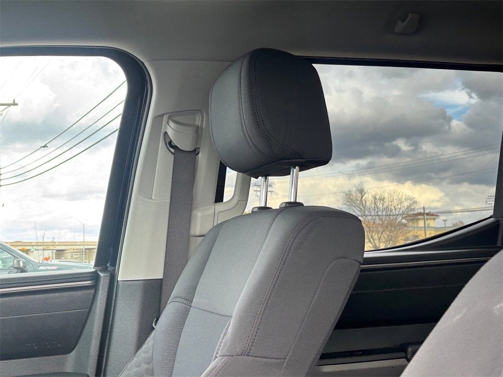 2023 Toyota Tundra 4WD SR5