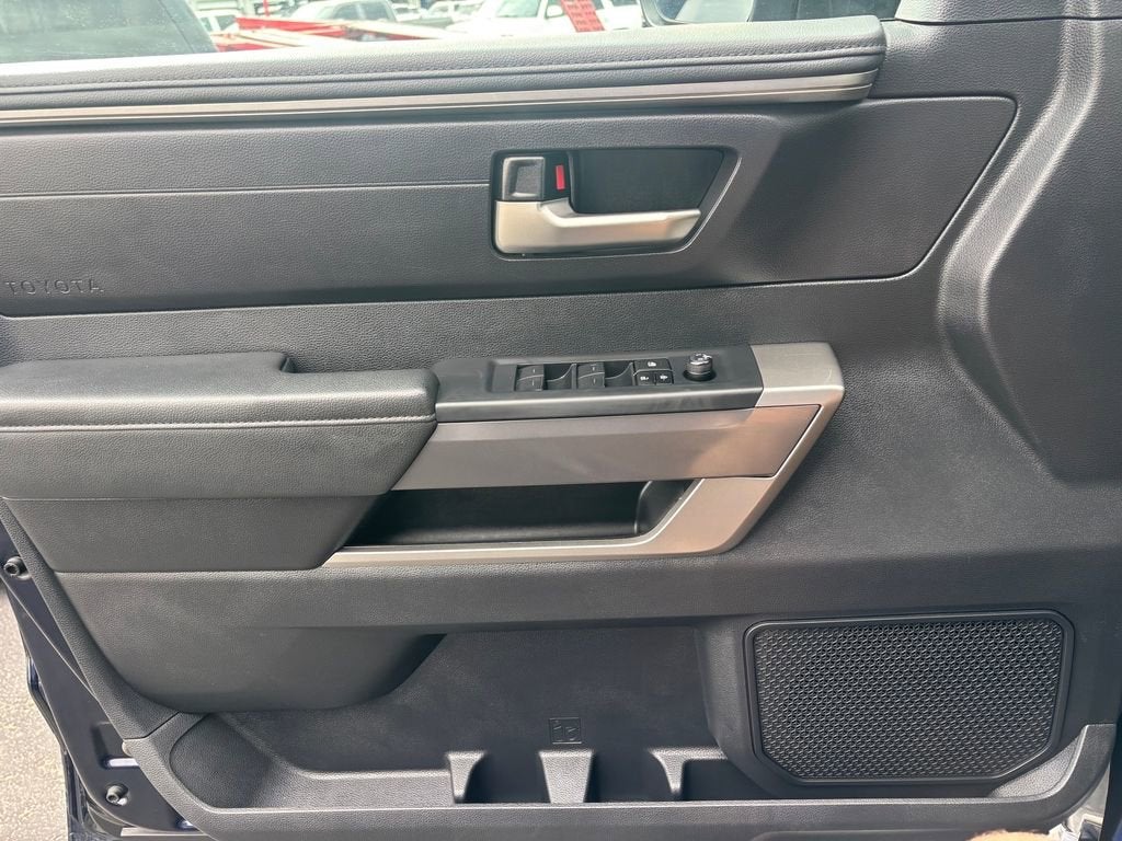 2023 Toyota Tundra 4WD SR5