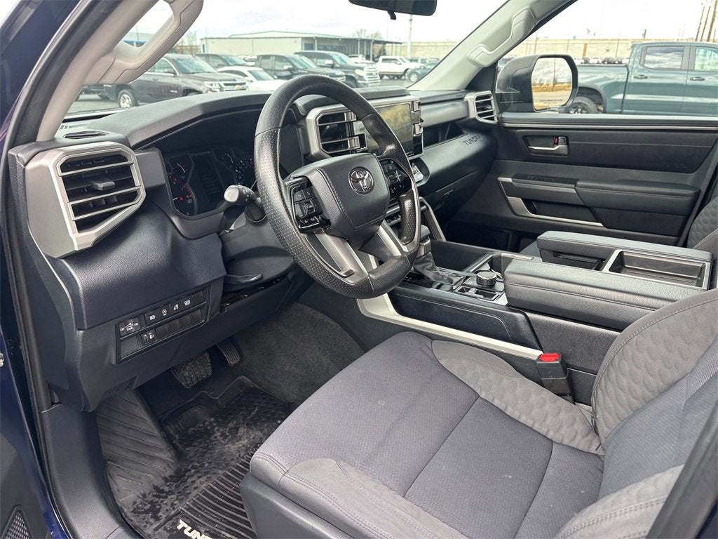 2023 Toyota Tundra 4WD SR5