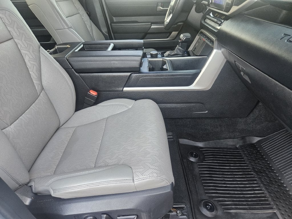 2025 Toyota Tundra 4WD SR