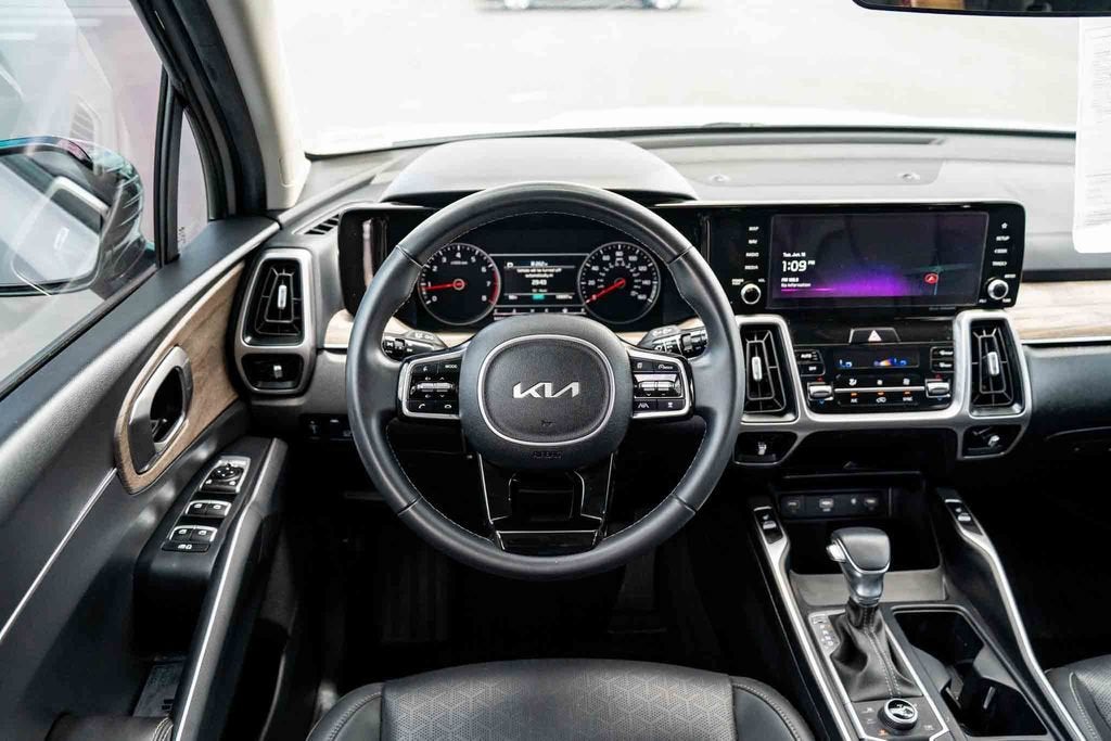 2023 Kia Sorento X-Line EX