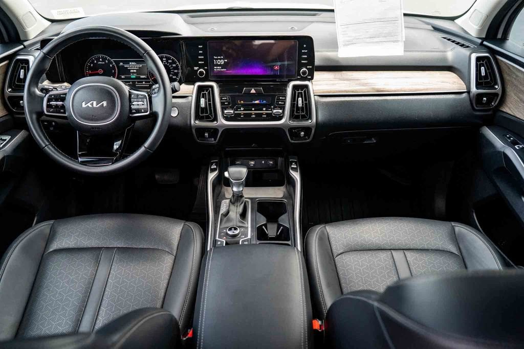 2023 Kia Sorento X-Line EX