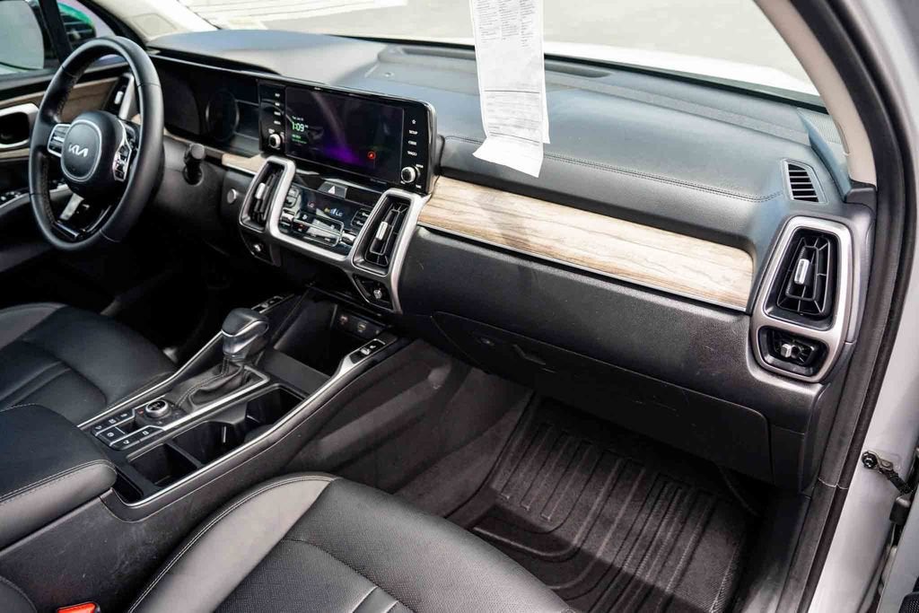 2023 Kia Sorento X-Line EX