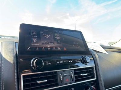 2024 INFINITI QX80 LUXE