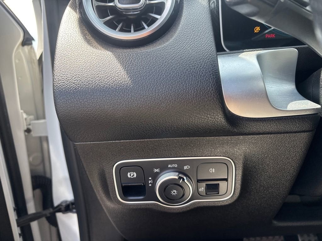 2021 Mercedes-Benz GLB GLB 250