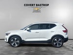 2023 Volvo XC40 Plus Bright Theme