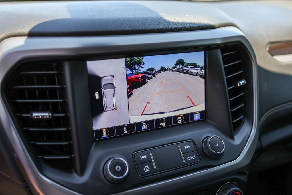2023 GMC Acadia AT4