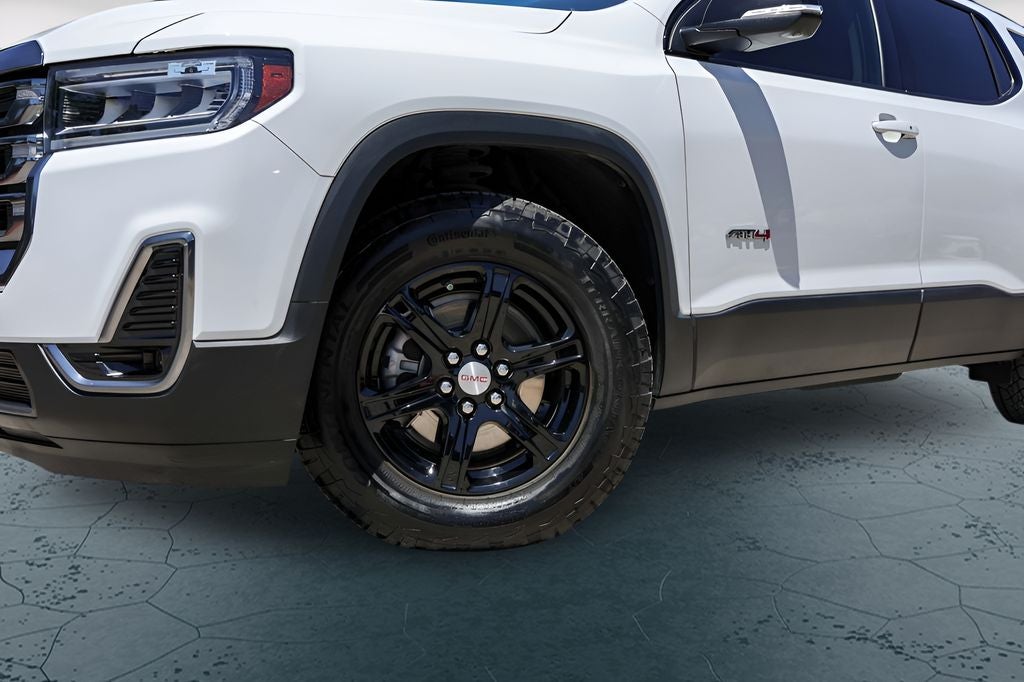 2023 GMC Acadia AT4