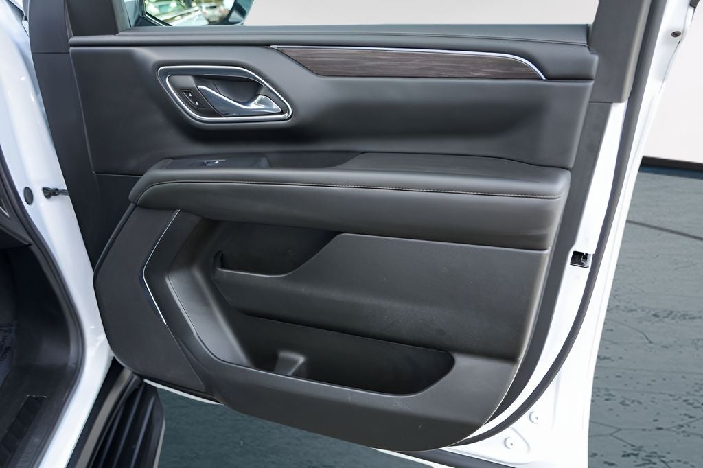 2024 Chevrolet Suburban LS