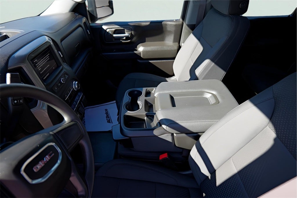 2024 GMC Sierra 2500HD Pro