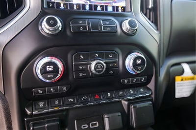 2023 GMC Sierra 2500HD Denali