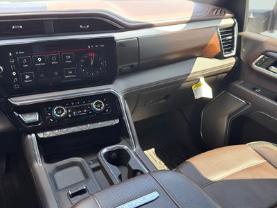 2025 GMC Sierra 2500HD Denali