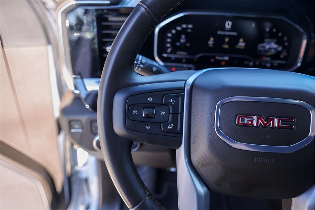 2025 GMC Sierra 3500HD SLT