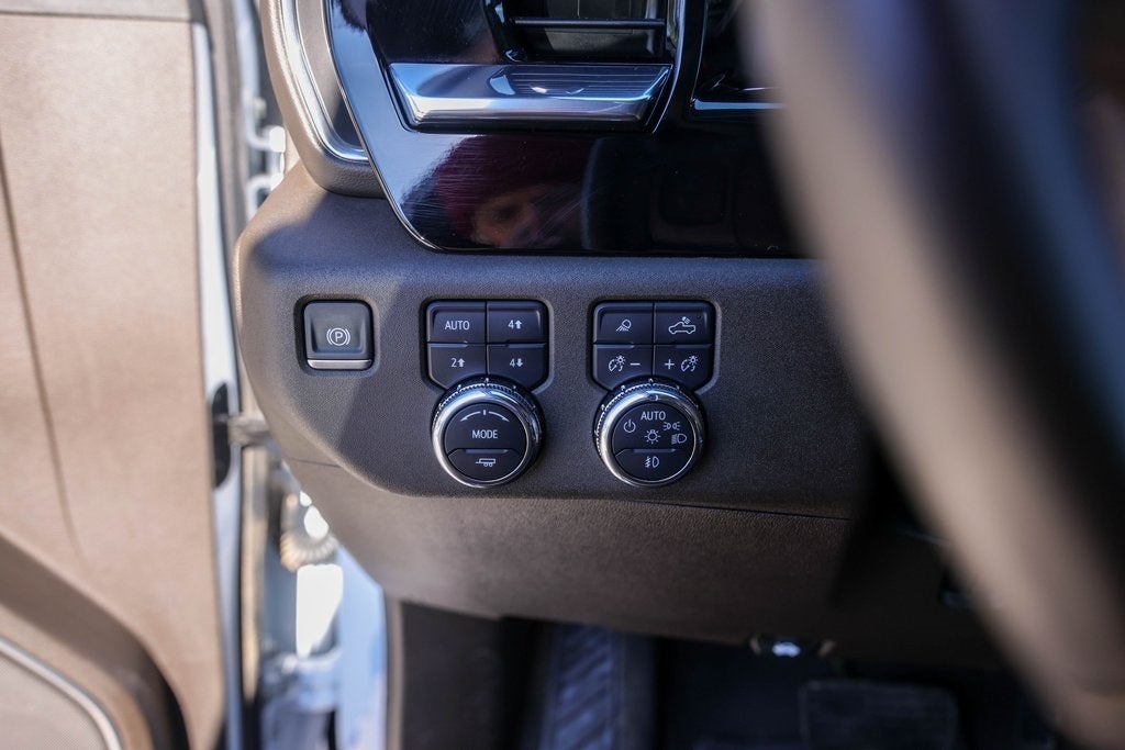 2025 GMC Sierra 3500HD SLT