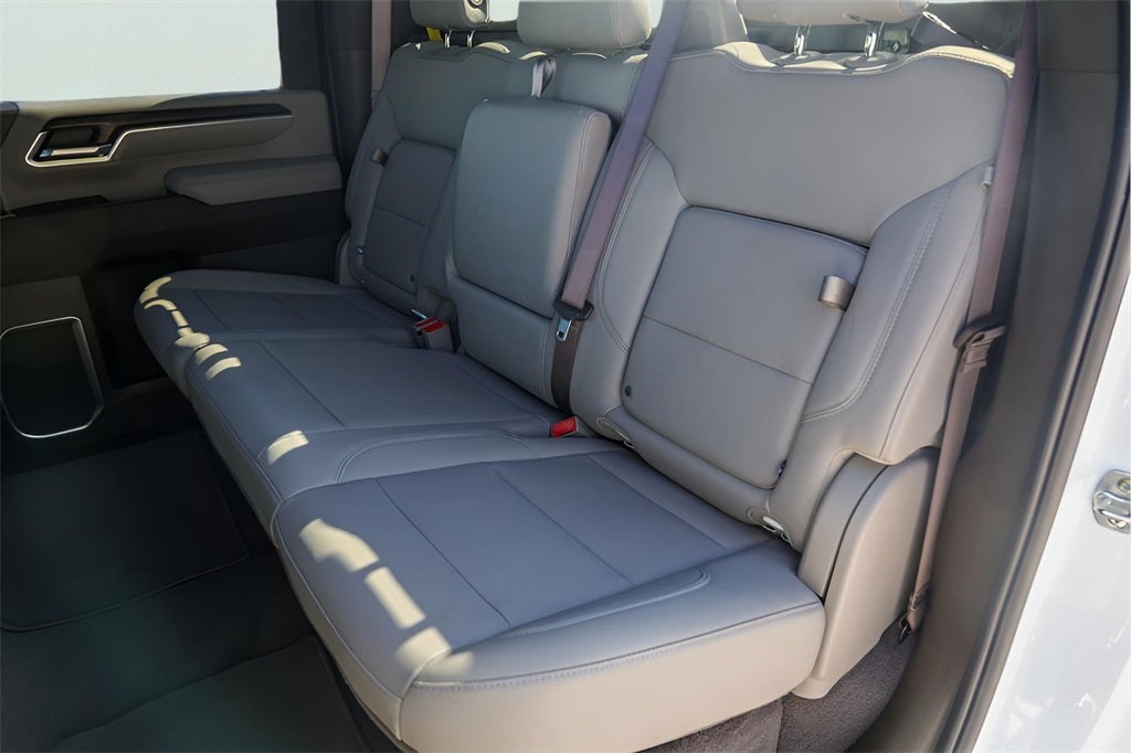 2025 GMC Sierra 3500HD SLT