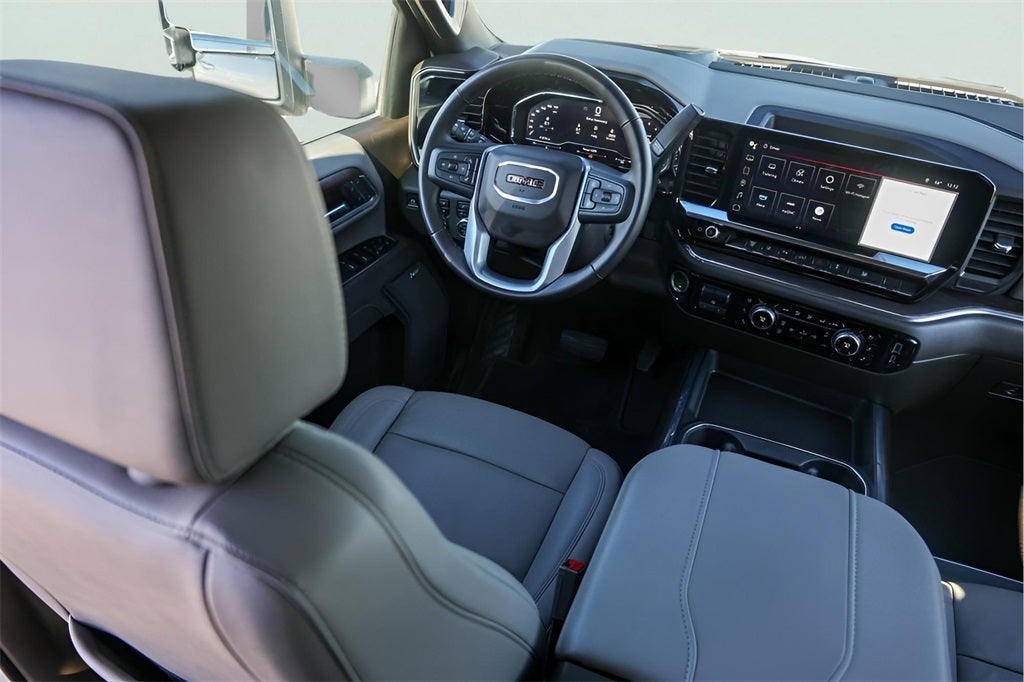 2025 GMC Sierra 3500HD SLT