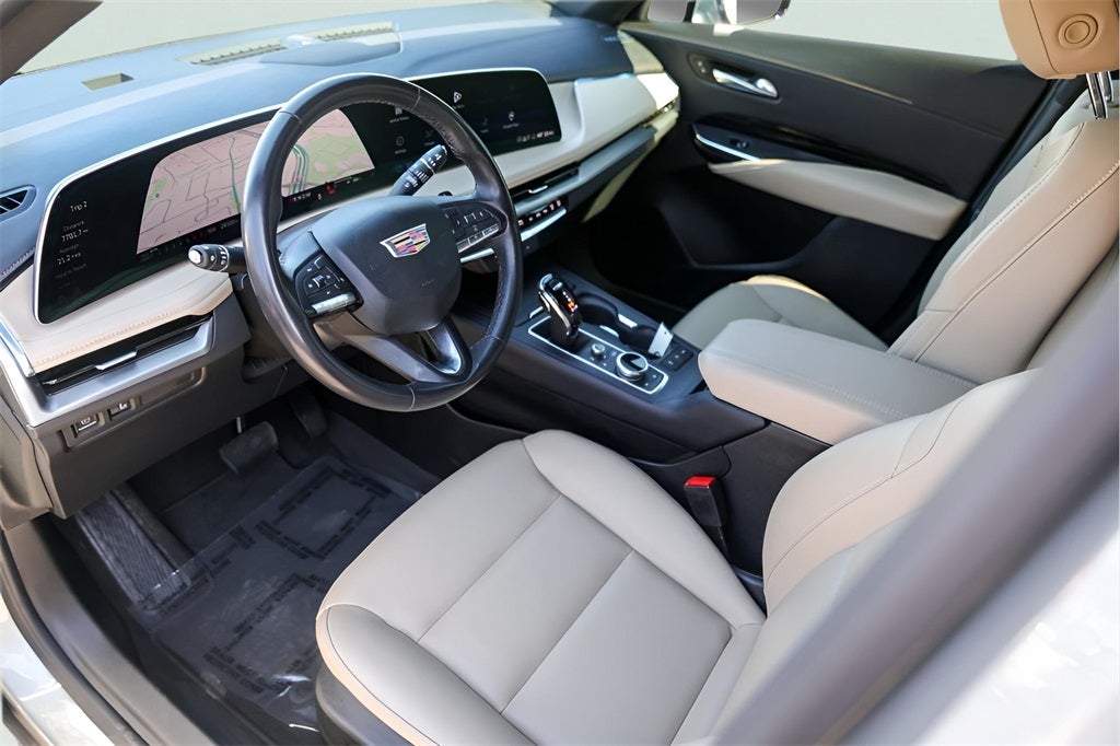 2024 Cadillac XT4 Luxury