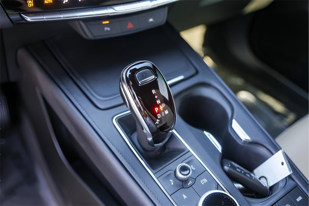 2024 Cadillac XT4 Luxury