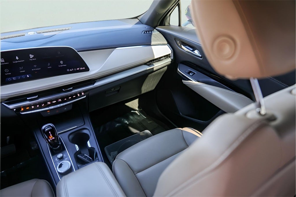 2024 Cadillac XT4 Luxury