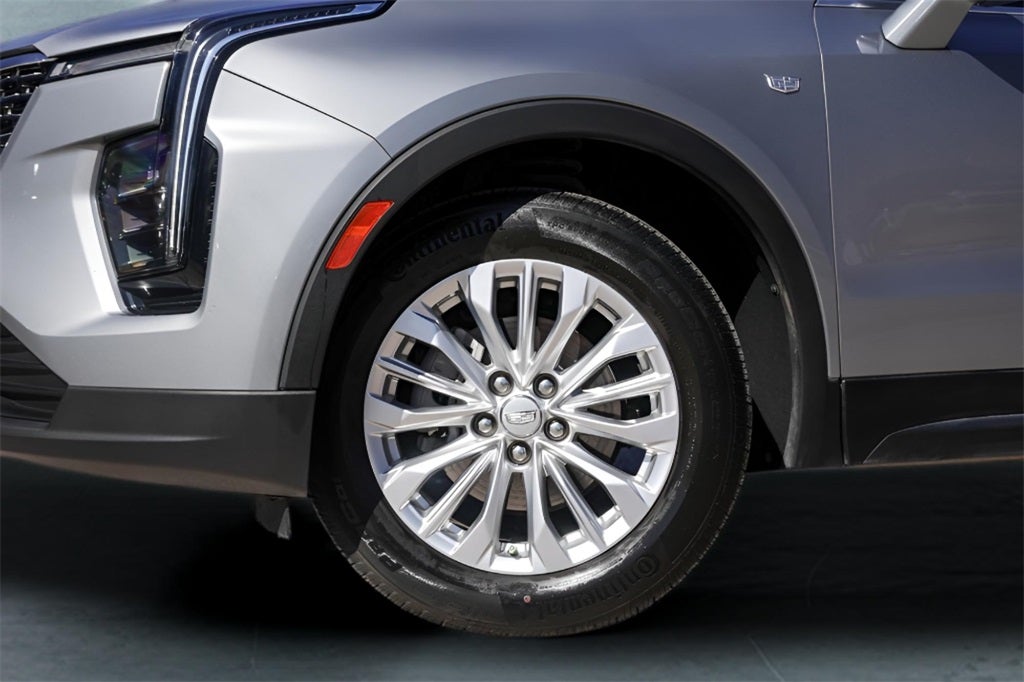 2024 Cadillac XT4 Luxury
