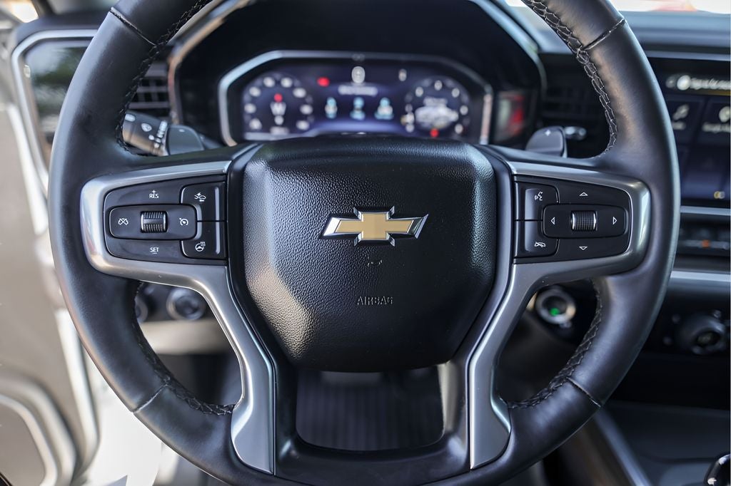 2025 Chevrolet Silverado 1500 LT LT1