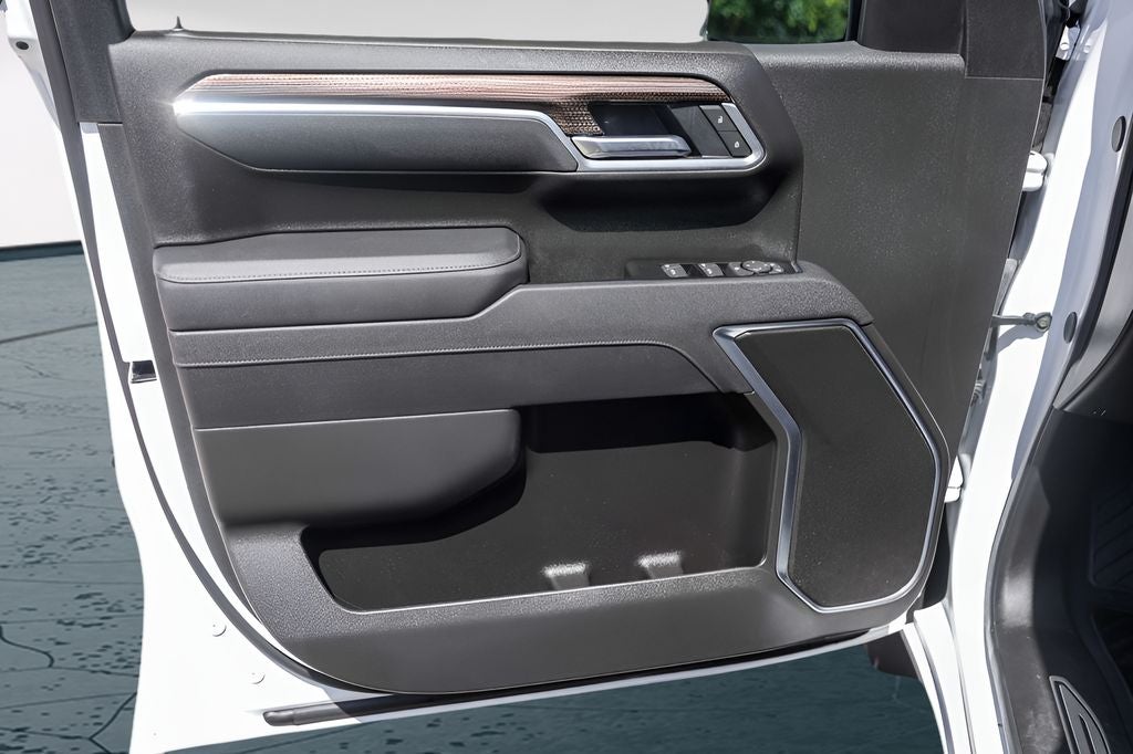 2025 Chevrolet Silverado 1500 LT LT1