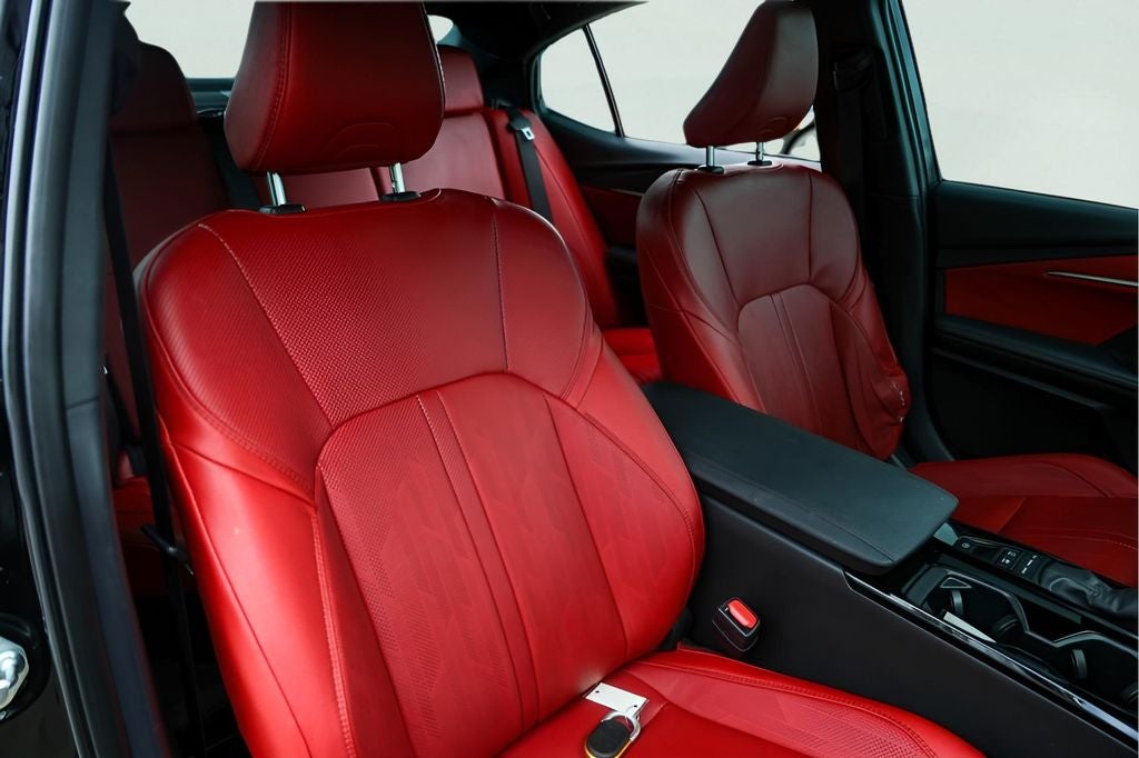 2025 Toyota Camry XSE Hybrid