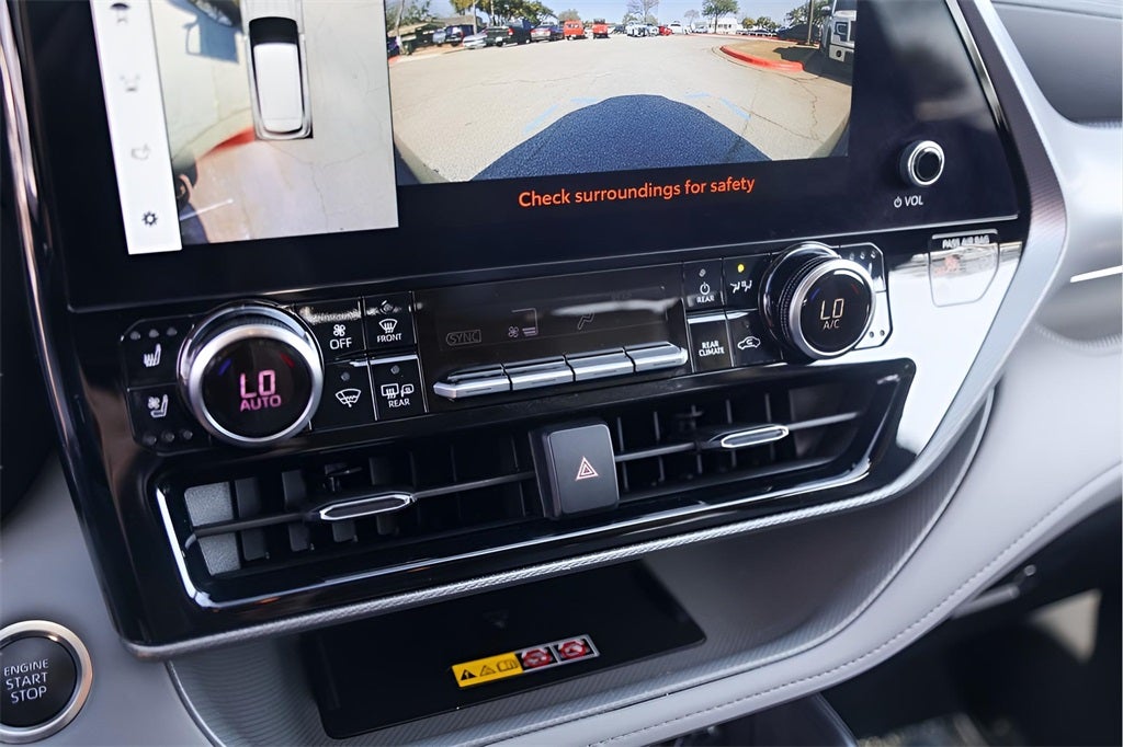 2025 Toyota Highlander Platinum